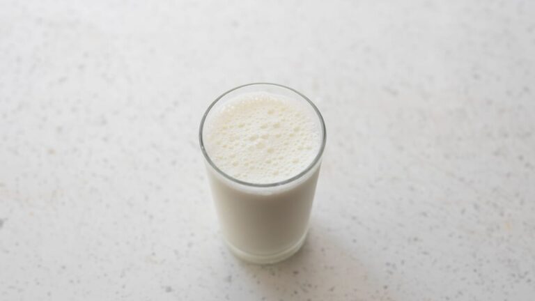 Kefir and longevity: science or urban legend? Let's clarify