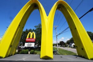 McDonald’s opens a new restaurant: looking for 30 people. Objective of 5 thousand hirings in Italy in 2026