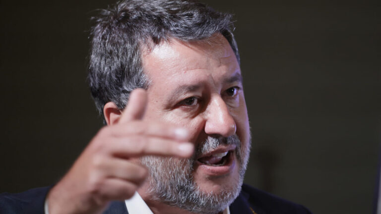 Salvini now wants to change the ISEE: "It always rewards the same ones, rarely the Italians"