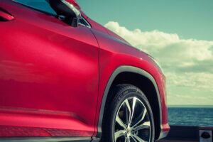 Six out of 10 Italians have bought an SUV: the shock between petrol over 2 euros, car insurance and tax, what to do now