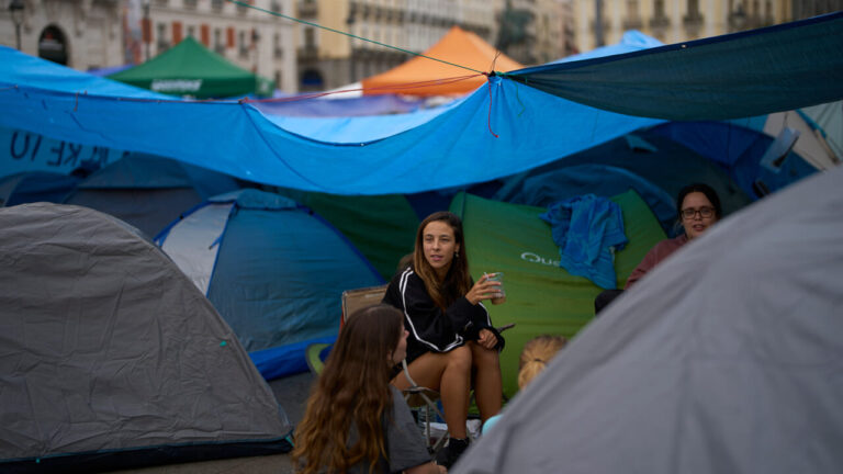 Spain halts evictions until 2030 and extends rents by two years
