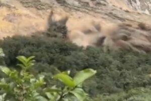 The monsoons hit Nepal and the neighboring regions: it rains so hard that the mountains collapse