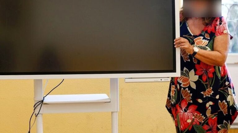 There are thousands of teachers who give up their permanent jobs in the North