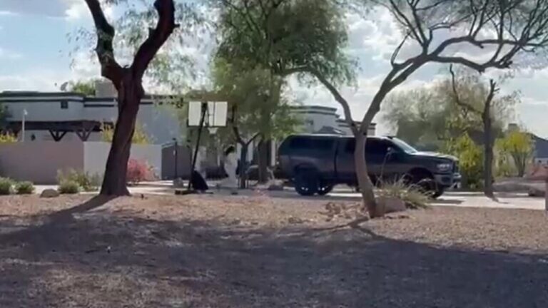 They go to a party and leave their son in the car: 5-year-old boy found dead after two and a half hours