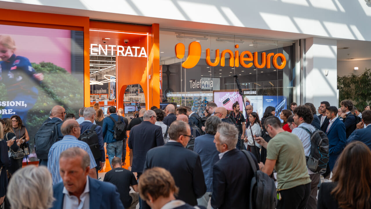 Unieuro opens the first store with the new retail format in Lissone (Monza).