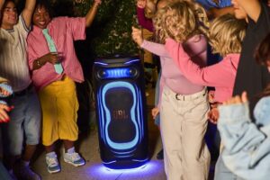 Jbl PartyBox Ultimate 2: advanced and powerful speaker for your parties