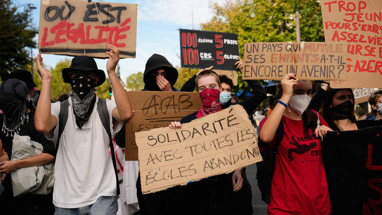 Italy at risk of contagion: home, health, school, the origins of the protest in France and Spain