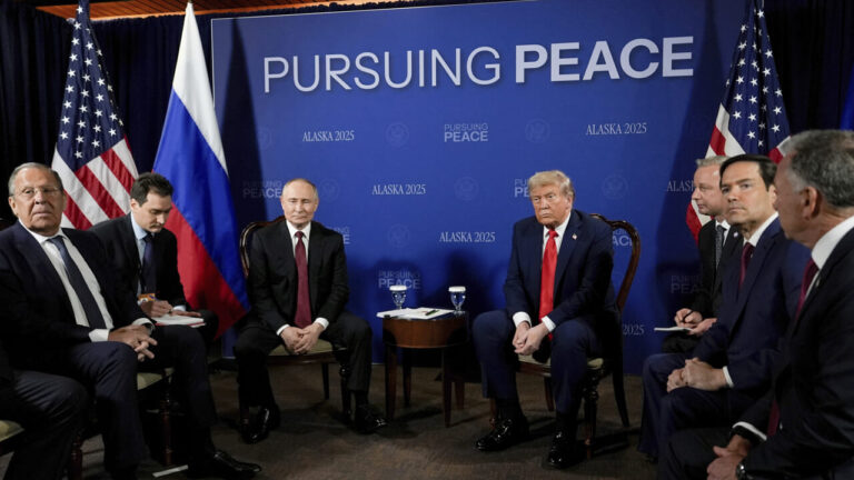 Another U-turn by Trump: he suspends a package of sanctions on Russia (which he himself had signed)