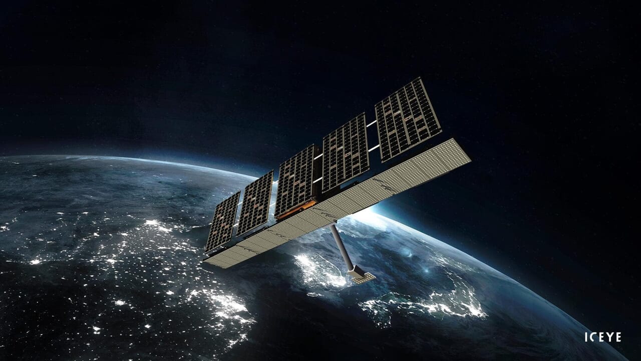 The Russian satellite that hunts for those who give information to Ukraine: the war is already space-based