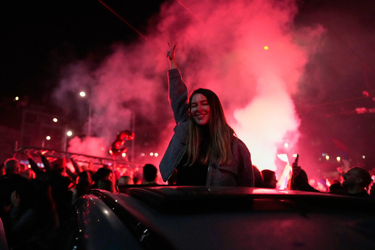 The party in the streets of Belgrade Serbian Lapress elections (2)-2