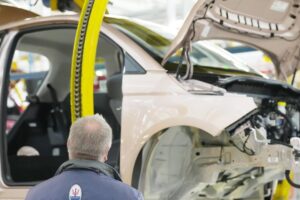 The German car crisis also affects Italy: why cuts from Volkswagen and Audi have already hit our factories