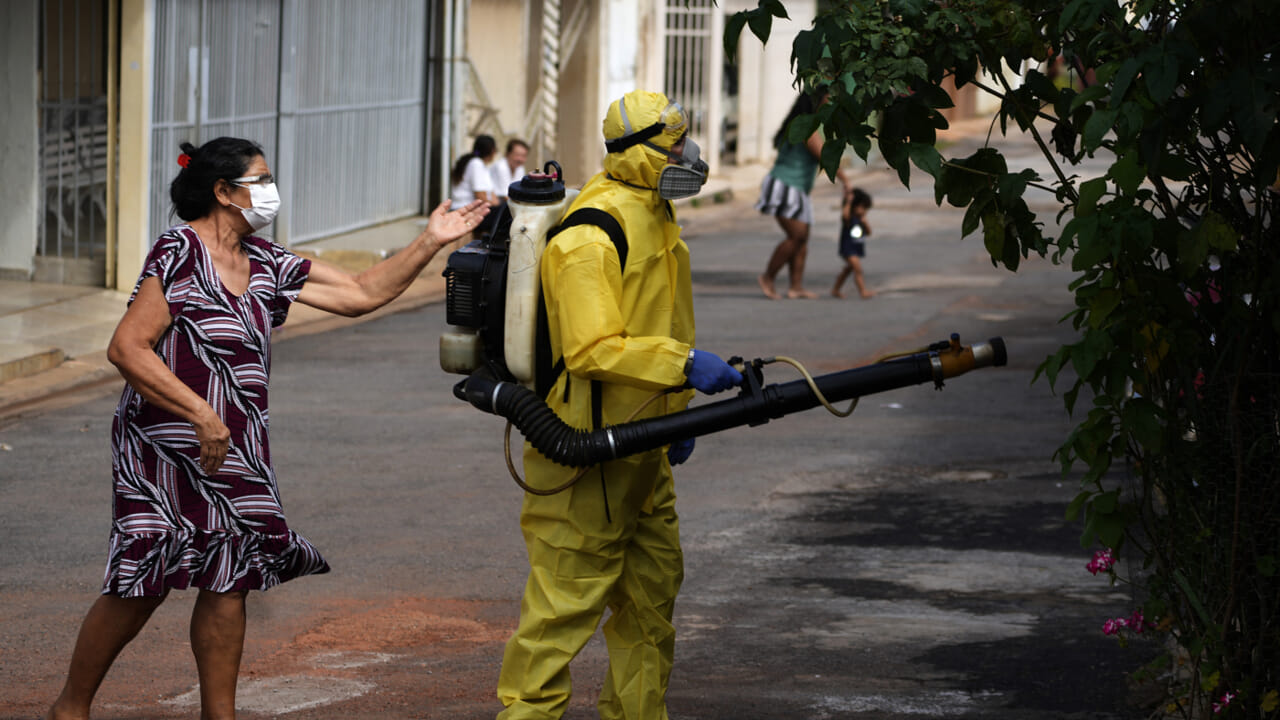28-year-old woman dies of pneumonic plague: 200 people quarantined for close contacts. The symptoms and how the infection occurs