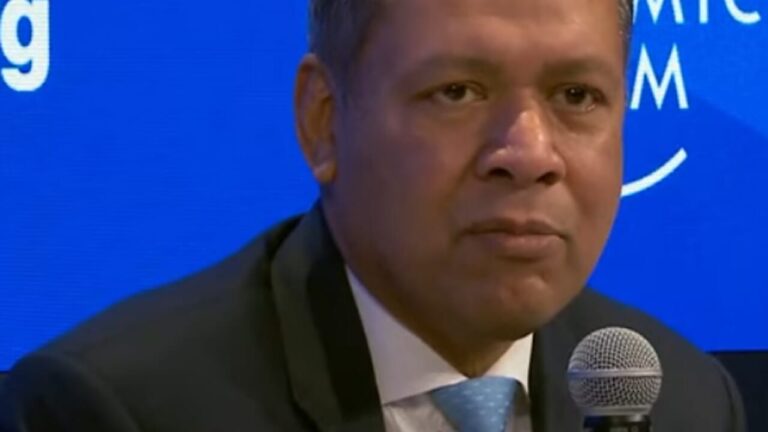 Barclays fires 5,000 people after reporting record profits (£1.6 billion)