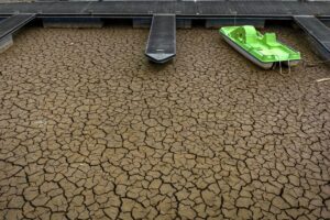 Humanity could become extinct by 2100: the two threats and 17 risks identified by the Lancet report