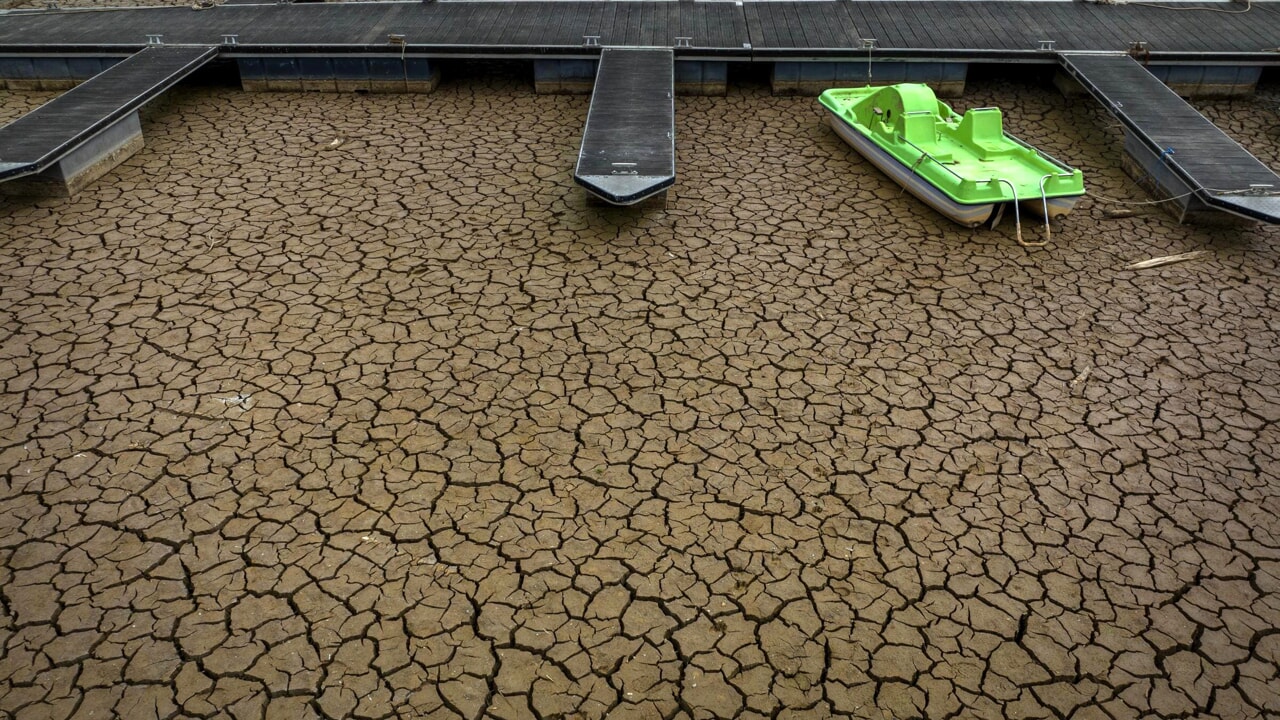 Humanity could become extinct by 2100: the two threats and 17 risks identified by the Lancet report