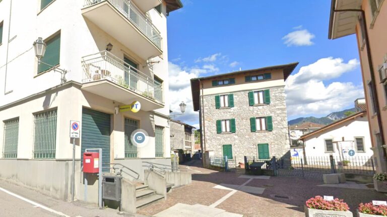 Postmaster makes 500 thousand euros disappear from clients' accounts, it was her life savings: fired