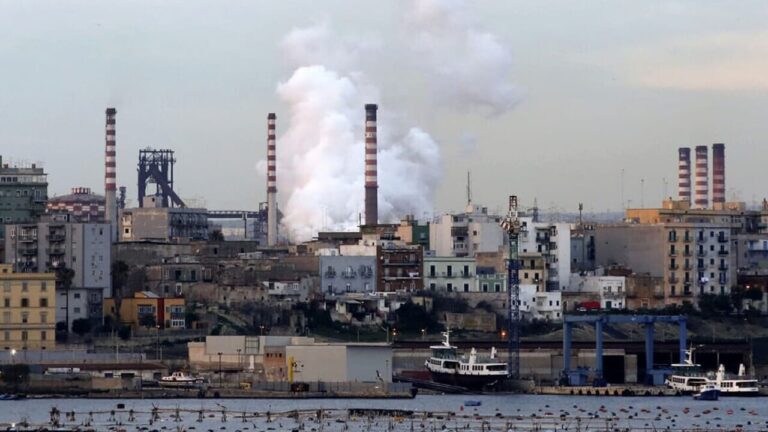 The blockade of the blast furnaces for the former Ilva of Taranto has been confirmed: "The right to health prevails". What happens now