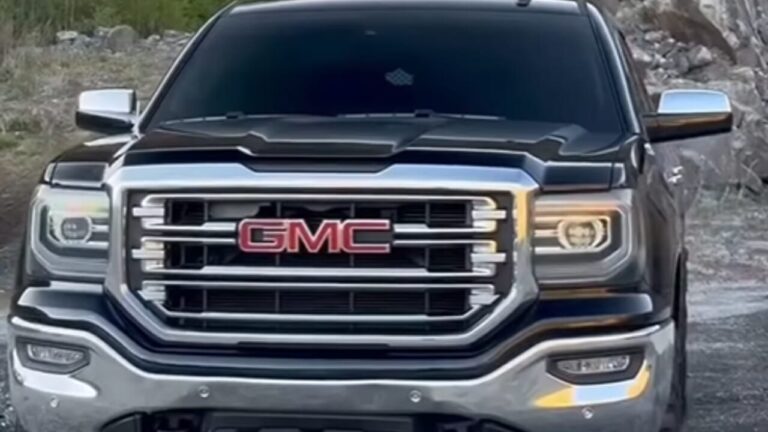 The electric car slows down, GM closes battery factories: the slowdown costs billions