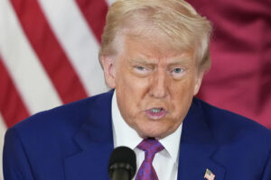 Trump attacks Zelensky: “Stop hitting Russian refineries, Ukraine finds a new leader”