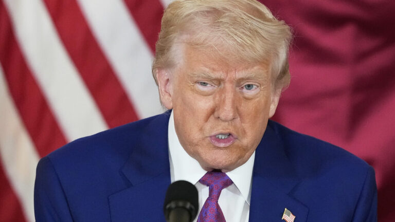 Trump attacks Zelensky: "Stop hitting Russian refineries, Ukraine finds a new leader"