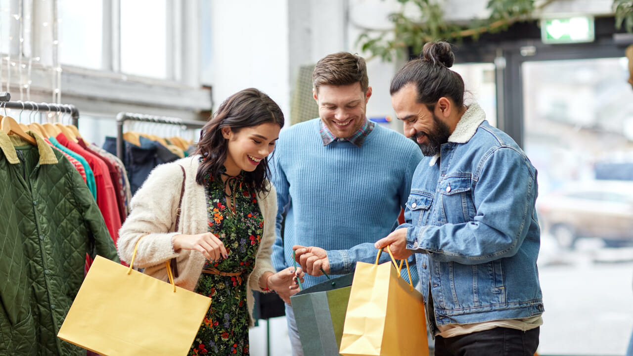 When is it best to buy autumn clothes (and which ones to wait for discounts on)