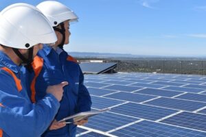 When the photovoltaic system is turned off and even the energy produced on your roof is lost
